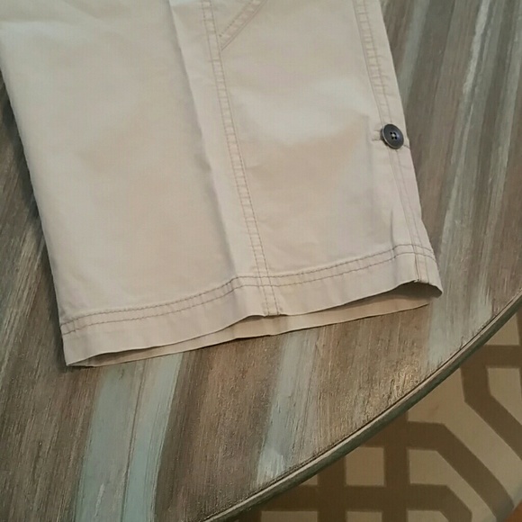 Khaki Capri pants - Picture 4 of 5